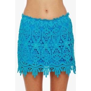 NWT Aqua blue lace mini